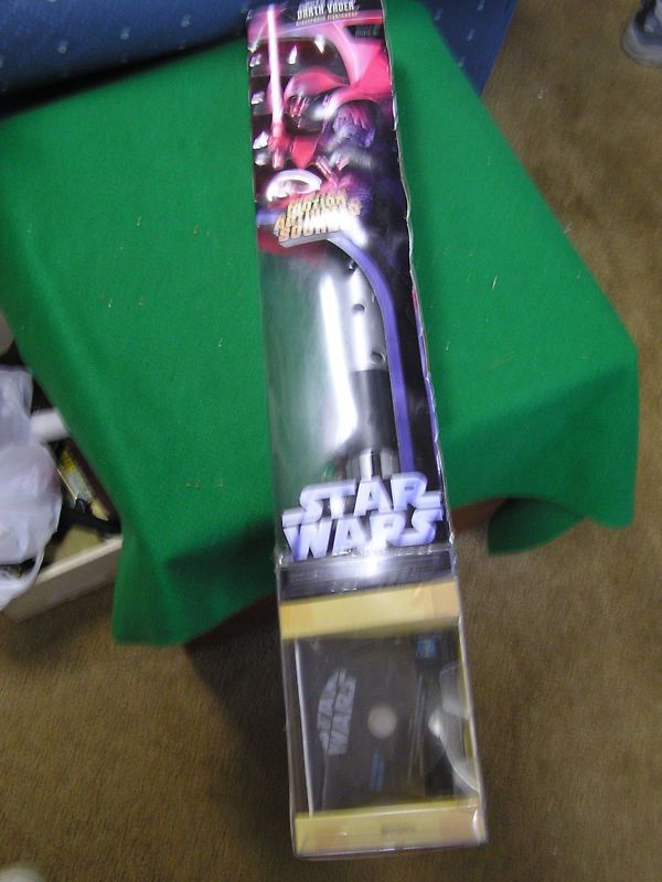 STAR WARS DARTH VADER Electronic LIGHTSABER w/DVD NIB  