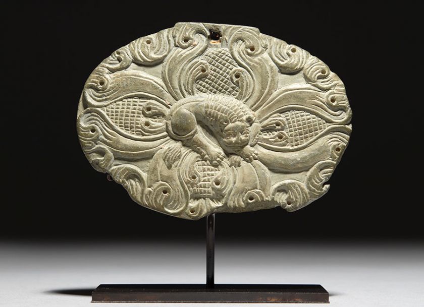 Ancient Gandhara Schist Lion palette  