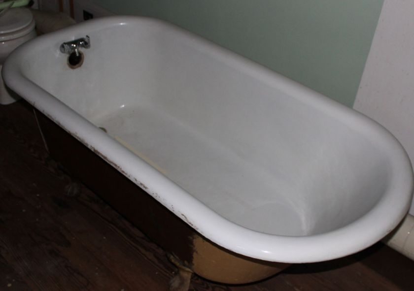 VINTAGE 1900s CLAW FOOT TUB Cast Iron Antique Original Clawfoot W 