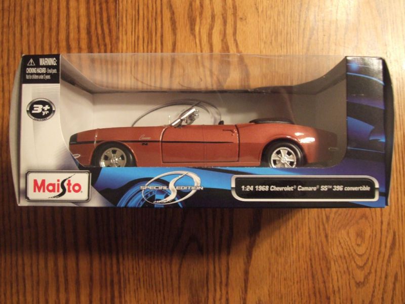 Maisto Diecast 124 Chevy Camaro SS 396 Convertible 1968 Model  