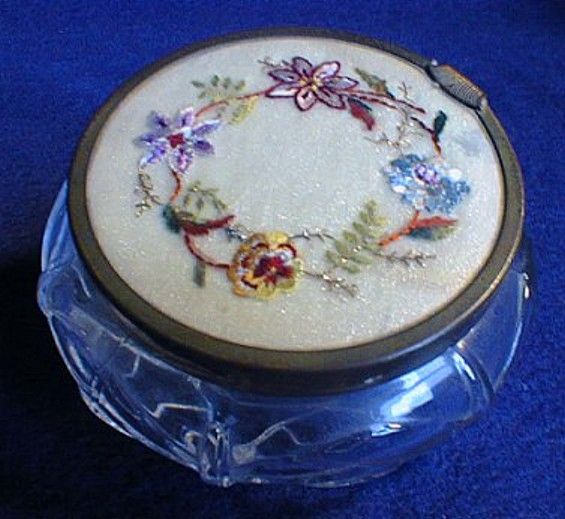 POWDER JAR ITALY ART DECO GLASS EMBROIDERY UNDER LID  