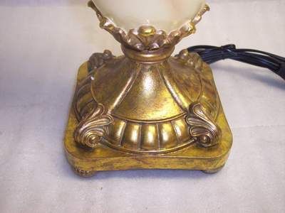 GREAT EUROPEAN STYLE CANDELABRA TABLE LAMP  