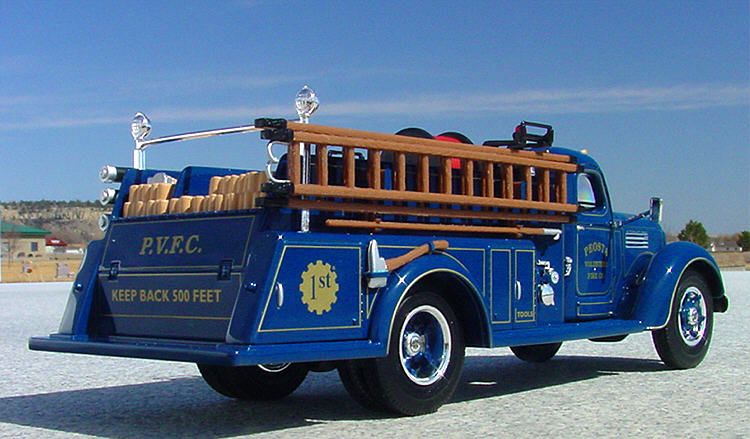 GORGEOUS IOWA VFD   1949 IH KB8 FIRETRUCK   First Gear  