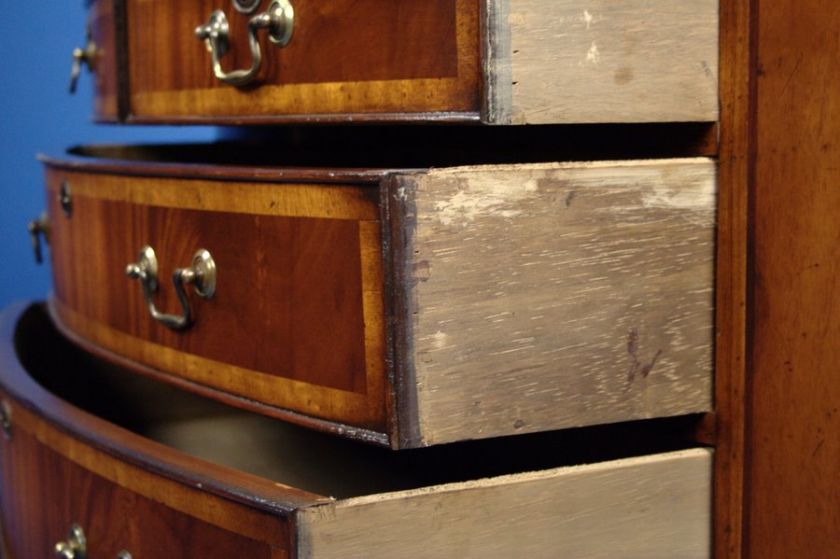 Each drawer features hand cut dovetailed joints, a sign of fine 