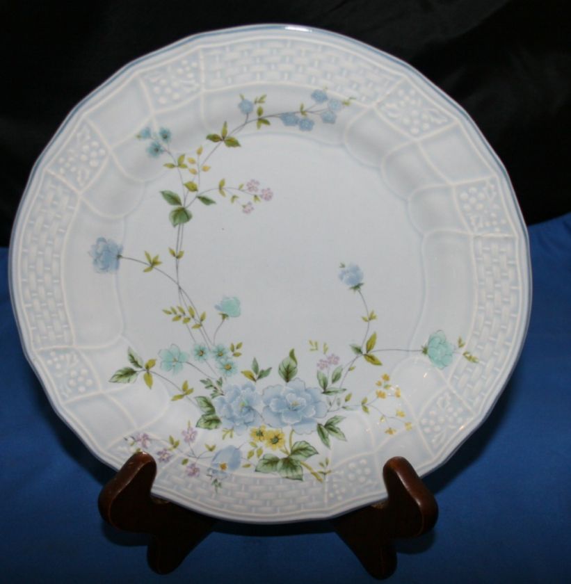 Mikasa China Michelle Precious Blue D2501 Salad Plate  