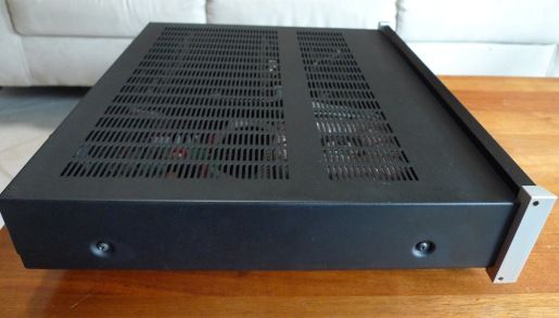 Mcintosh Mc122 2  Channel Amplifier  Near Mint  