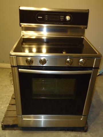 BOSCH 700 SERIES 30 FREESTANDING ELECTRIC RANGE  