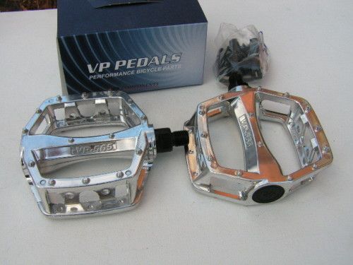 VP 565 Platform BMX freestyle pedals 9/16   SILVER  