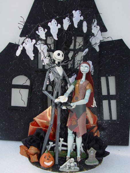 THE NIGHTMARE BEFORE CHRISTMAS WEDDING CAKE TOPPER (CUSTOM MADE TO 