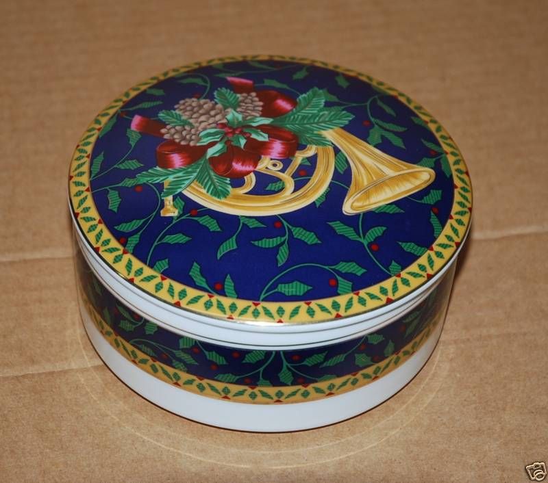 Mikasa HOLIDAY MUSIC TRINKET BOX UT076/683 Excellent  