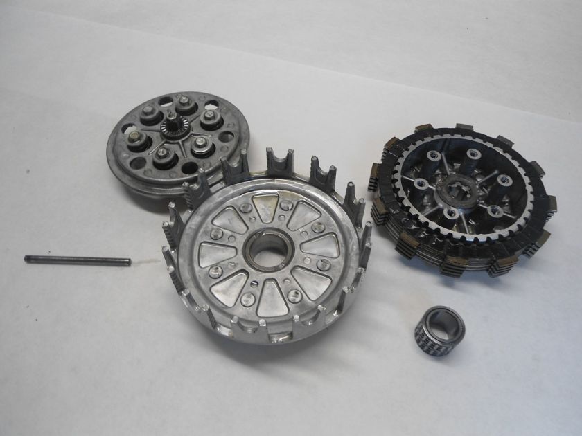 1981 Suzuki RM250 Engine Clutch Assembly   Image 05